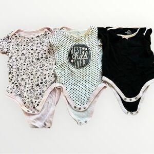 Girl’s 12 months Onesie Bundle
